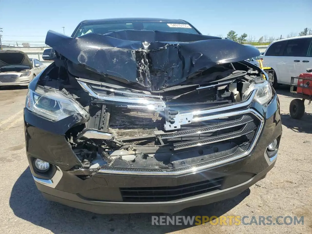 5 Photograph of a damaged car 1GNEVHKW7KJ164082 CHEVROLET TRAVERSE 2019