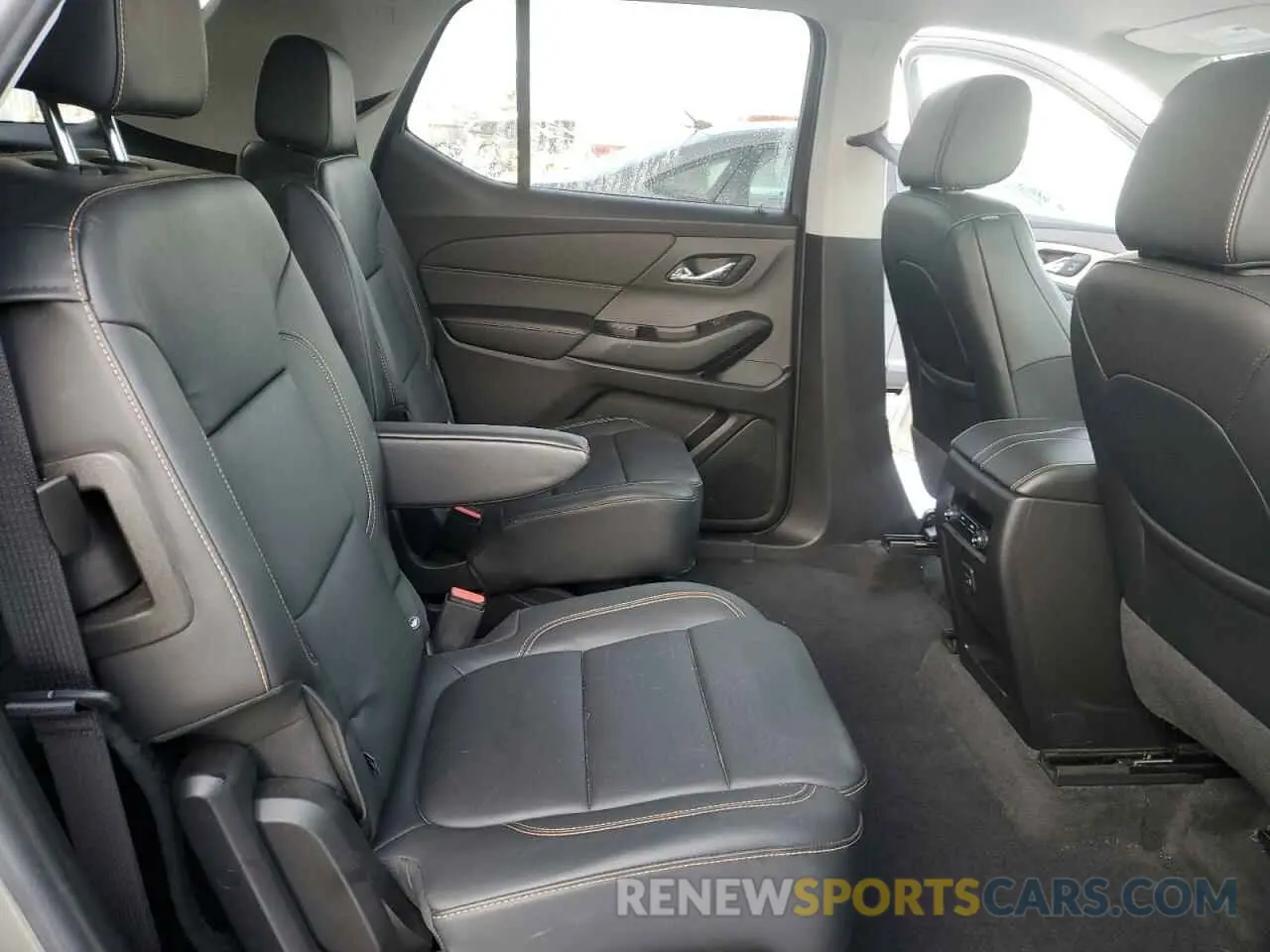 11 Фотография поврежденного автомобиля 1GNEVHKW8KJ216884 CHEVROLET TRAVERSE 2019
