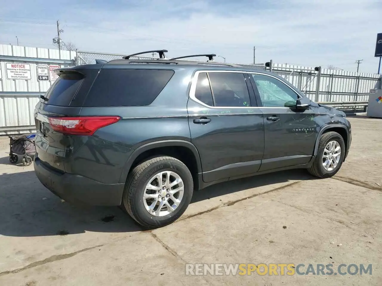 3 Photograph of a damaged car 1GNEVHKW8KJ224841 CHEVROLET TRAVERSE 2019