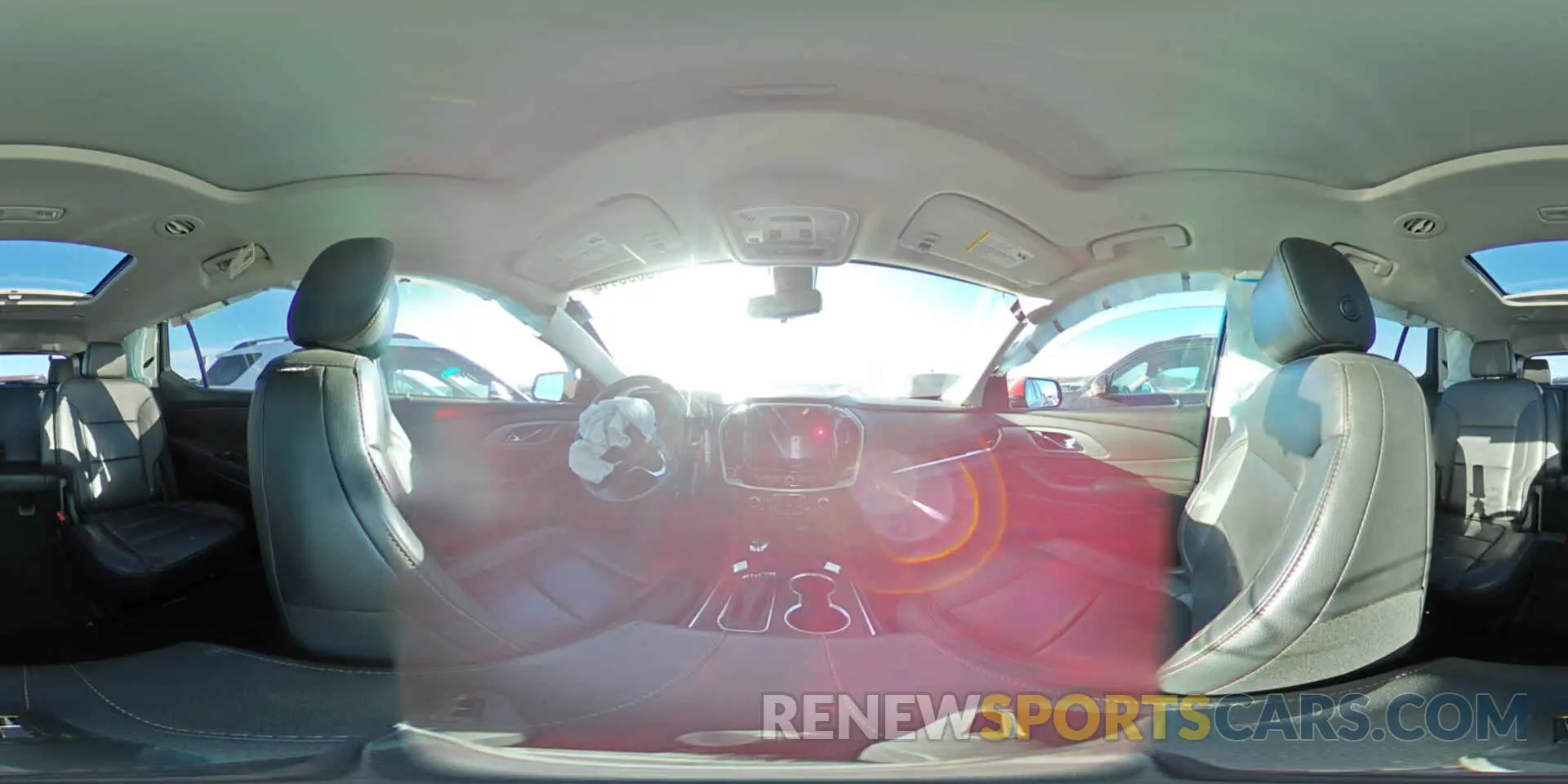 13 Photograph of a damaged car 1GNEVHKW9KJ298463 CHEVROLET TRAVERSE 2019