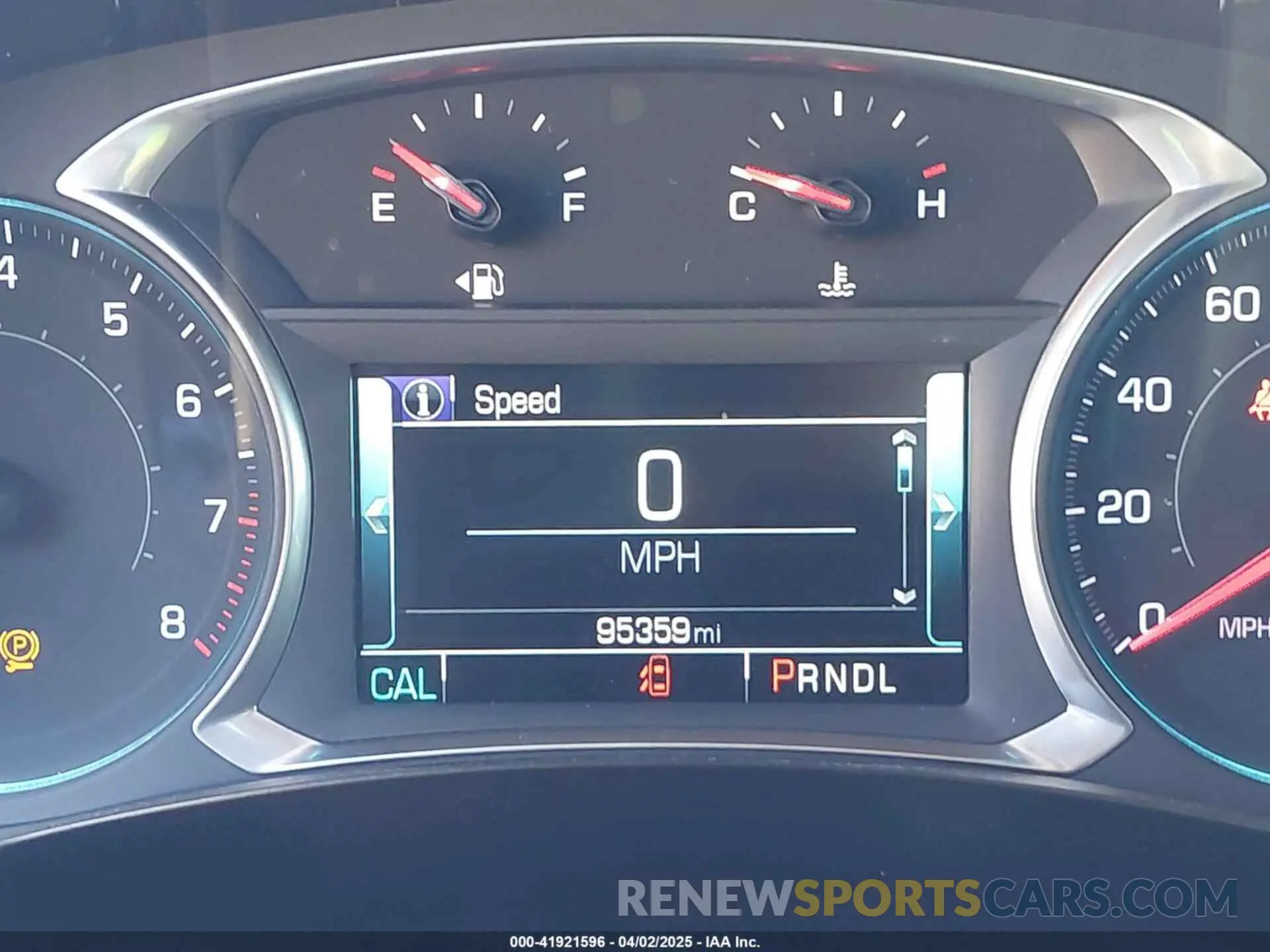15 Photograph of a damaged car 1GNEVHKWXK1244900 CHEVROLET TRAVERSE 2019