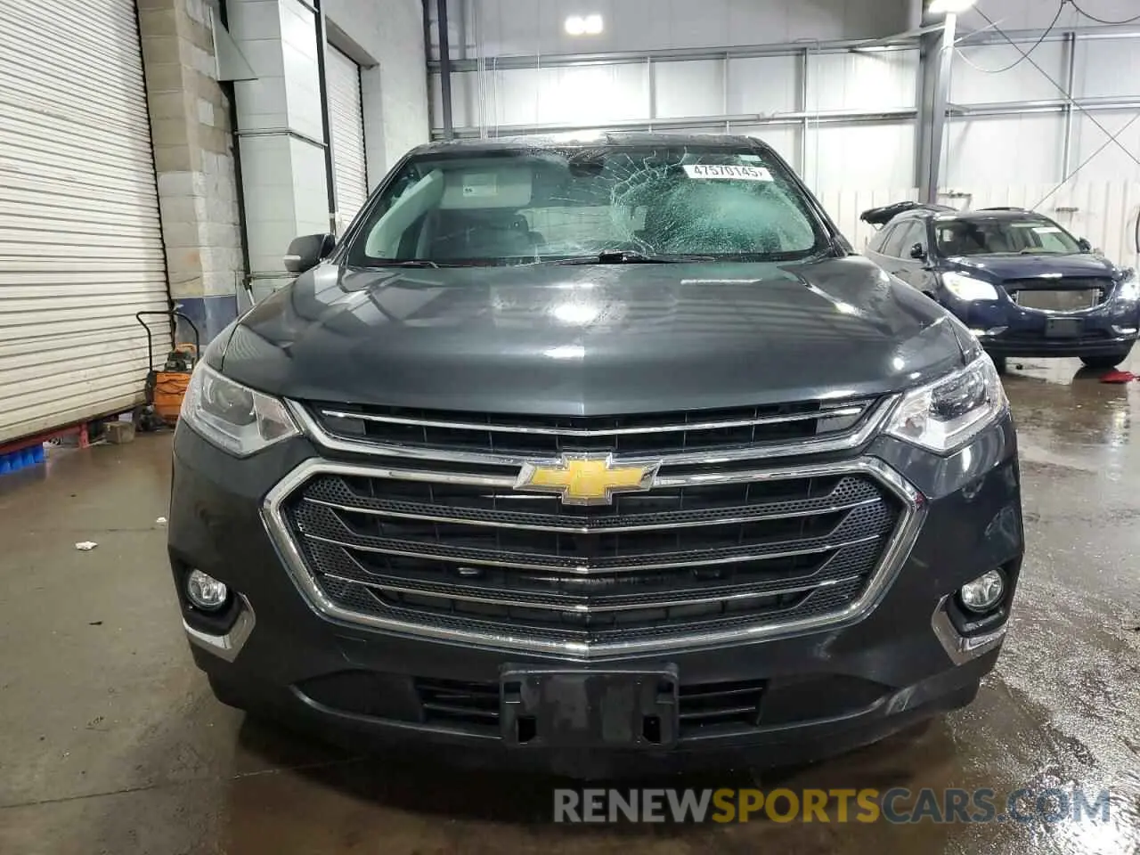 5 Photograph of a damaged car 1GNEVHKWXKJ278240 CHEVROLET TRAVERSE 2019