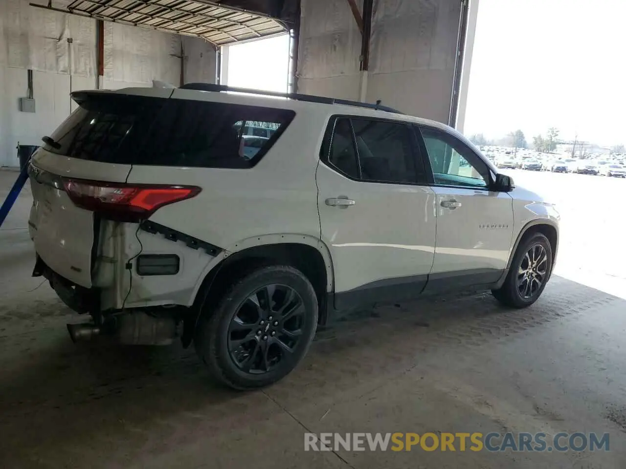 3 Photograph of a damaged car 1GNEVJKW5KJ319364 CHEVROLET TRAVERSE 2019