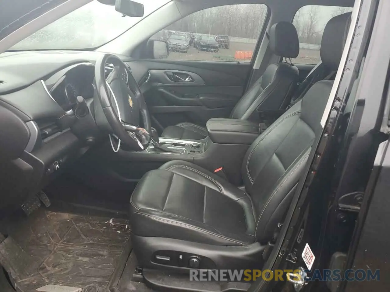 7 Photograph of a damaged car 1GNEVKKW0KJ262478 CHEVROLET TRAVERSE 2019
