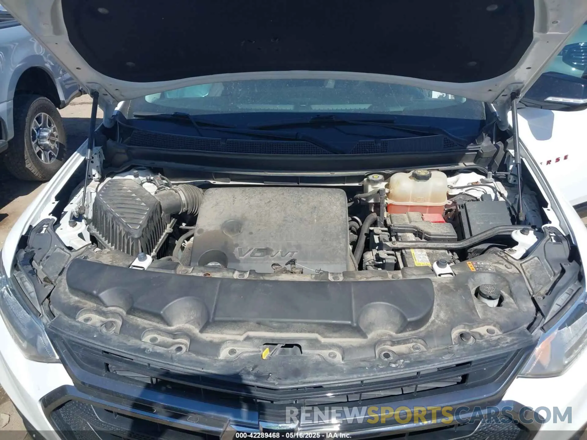 10 Фотография поврежденного автомобиля 1GNEVKKW2KJ104949 CHEVROLET TRAVERSE 2019