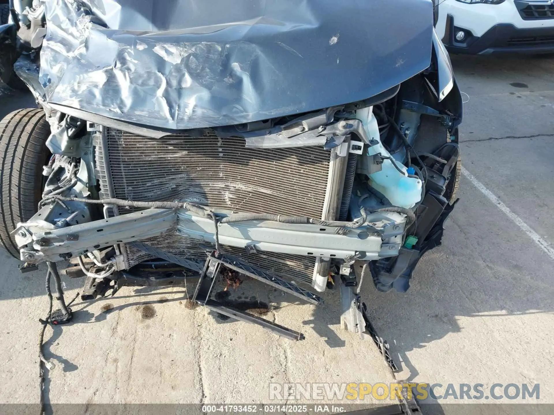 18 Фотография поврежденного автомобиля 1GNEVKKW3KJ200976 CHEVROLET TRAVERSE 2019