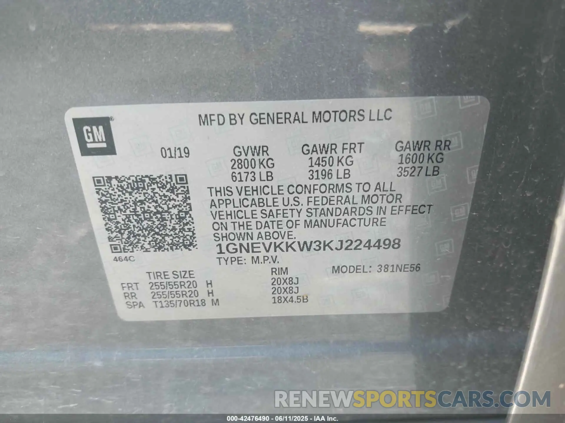 9 Photograph of a damaged car 1GNEVKKW3KJ224498 CHEVROLET TRAVERSE 2019