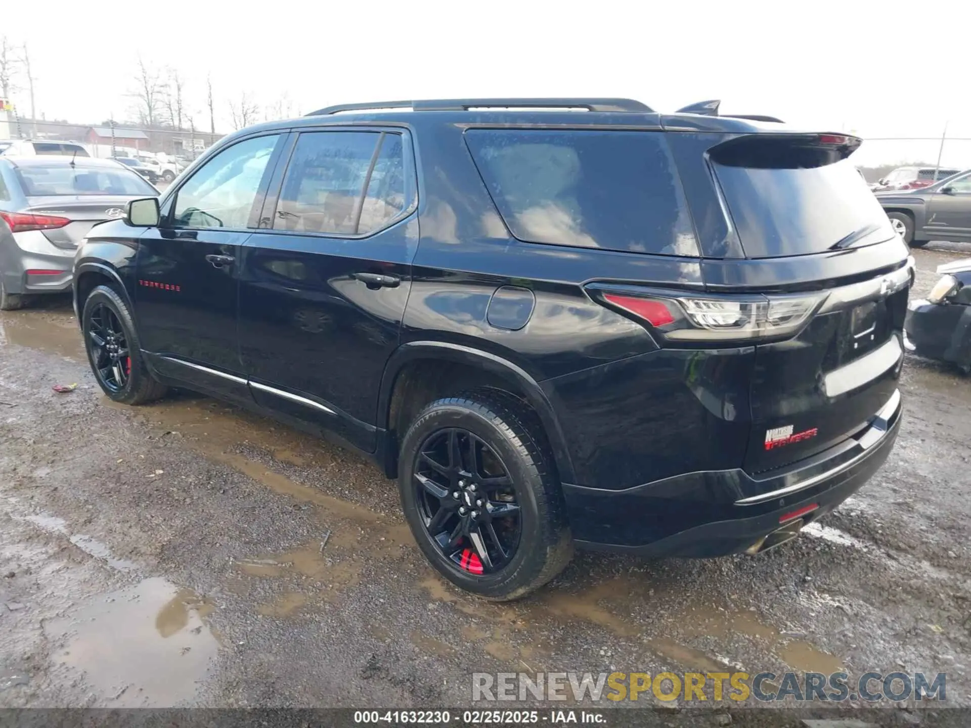 3 Фотография поврежденного автомобиля 1GNEVKKW3KJ281770 CHEVROLET TRAVERSE 2019