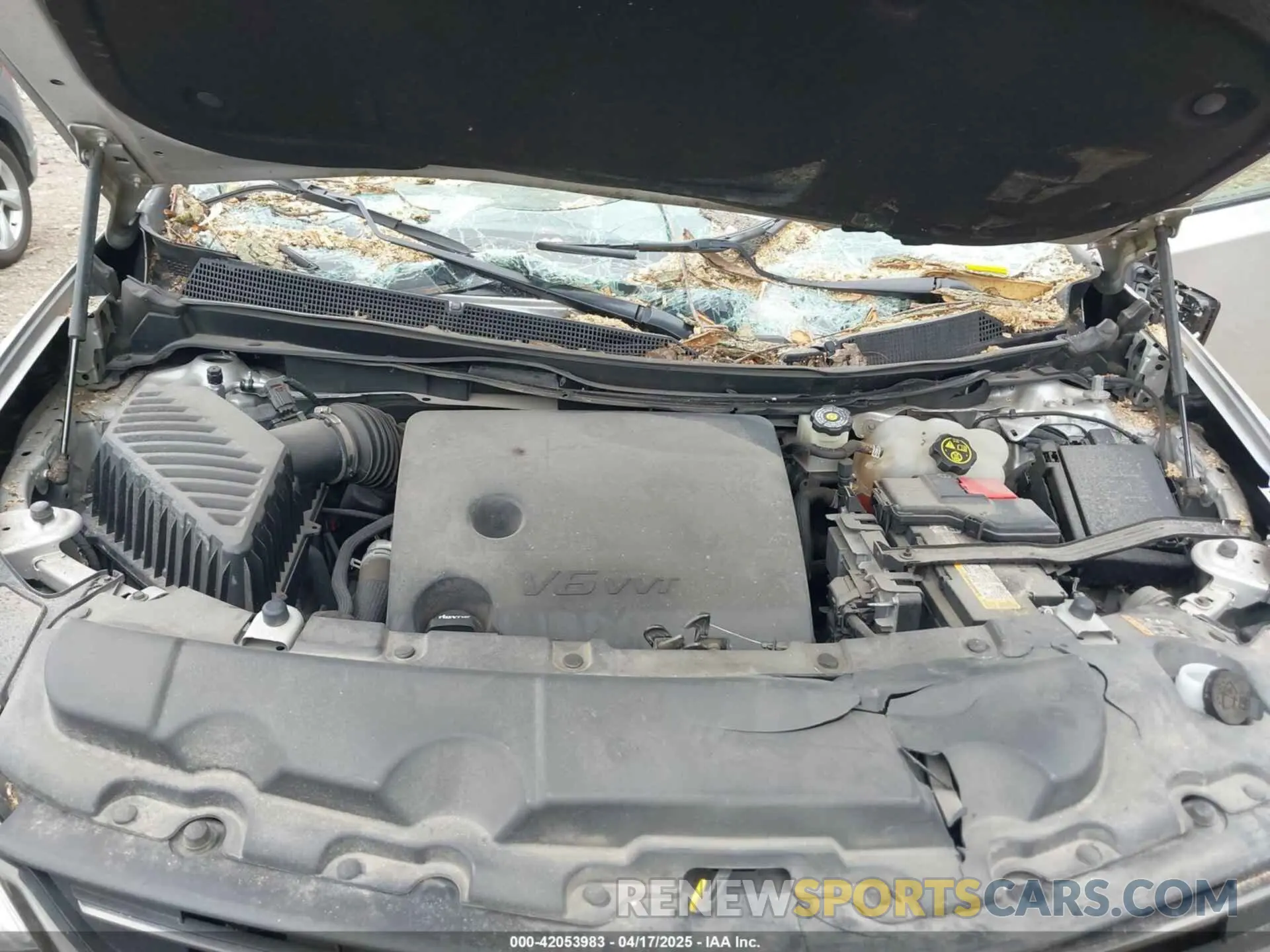 10 Photograph of a damaged car 1GNEVKKW9KJ140878 CHEVROLET TRAVERSE 2019