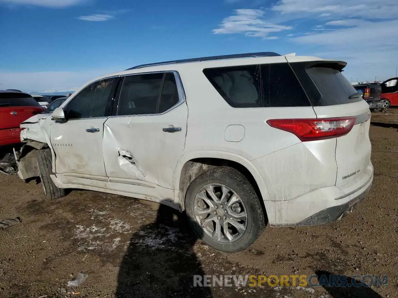 2 Photograph of a damaged car 1GNEVKKWXKJ271611 CHEVROLET TRAVERSE 2019