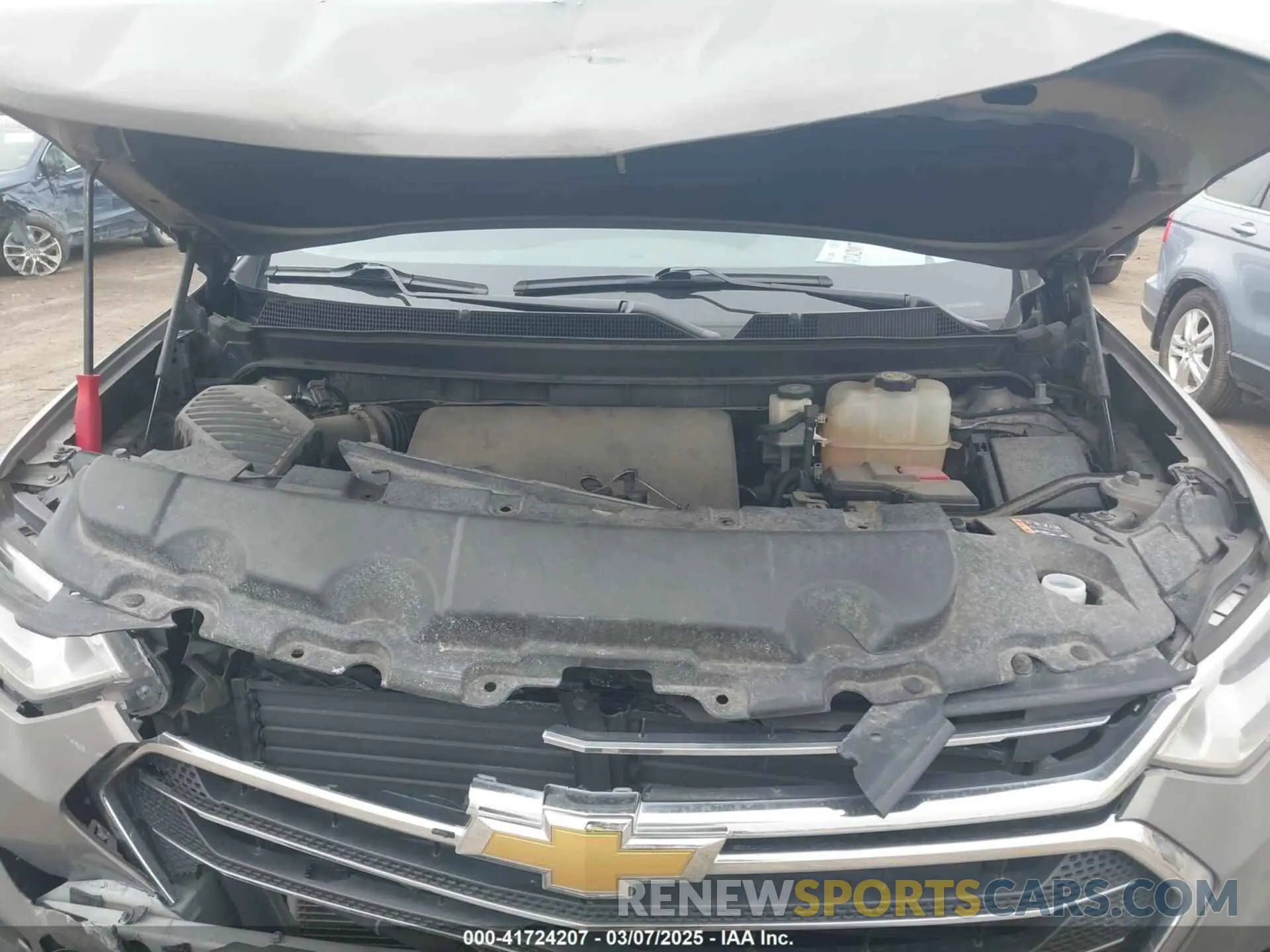 10 Photograph of a damaged car 1GNEVMKW0KJ241772 CHEVROLET TRAVERSE 2019