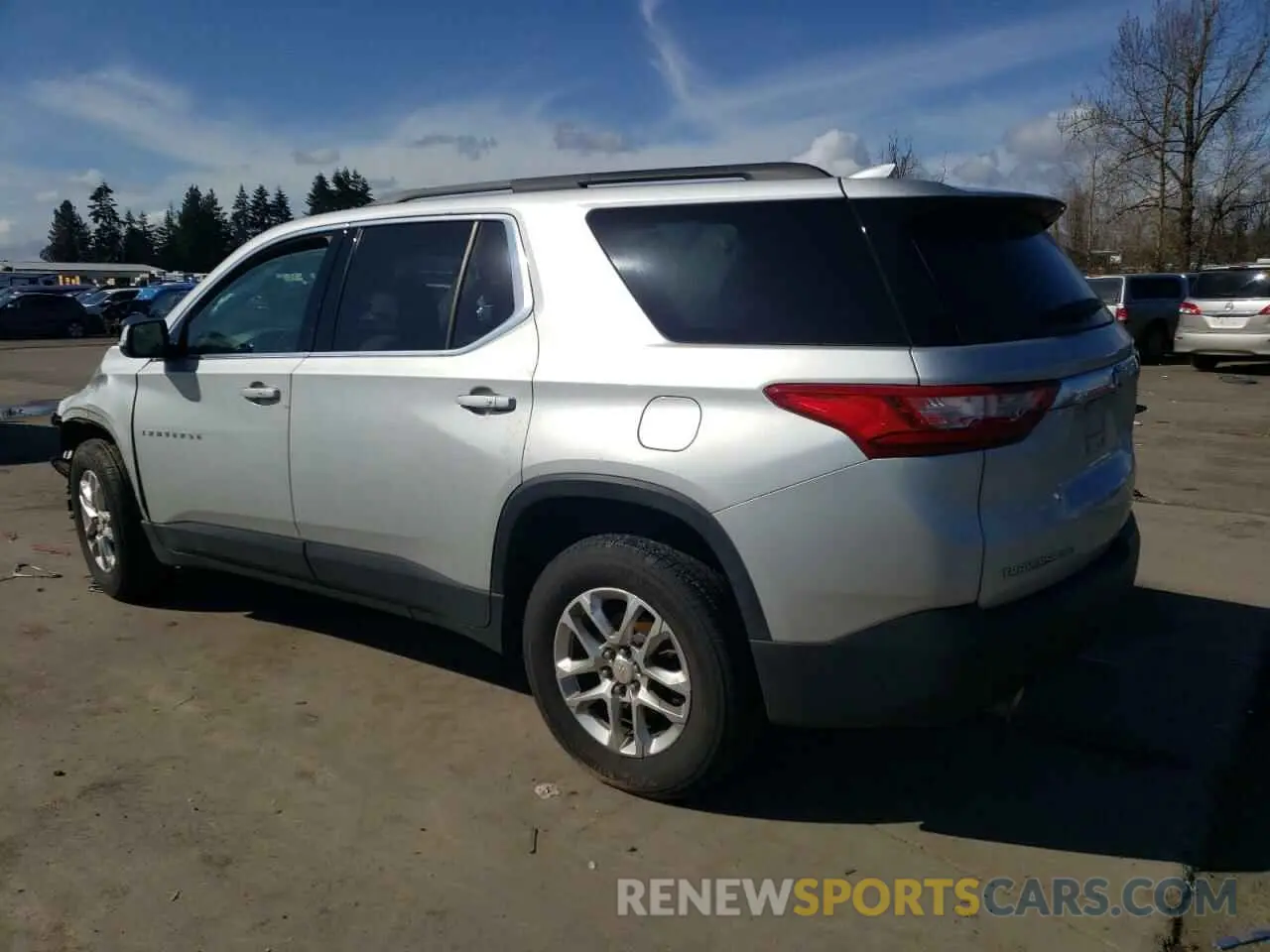 2 Photograph of a damaged car 1GNEVMKW6KJ147265 CHEVROLET TRAVERSE 2019