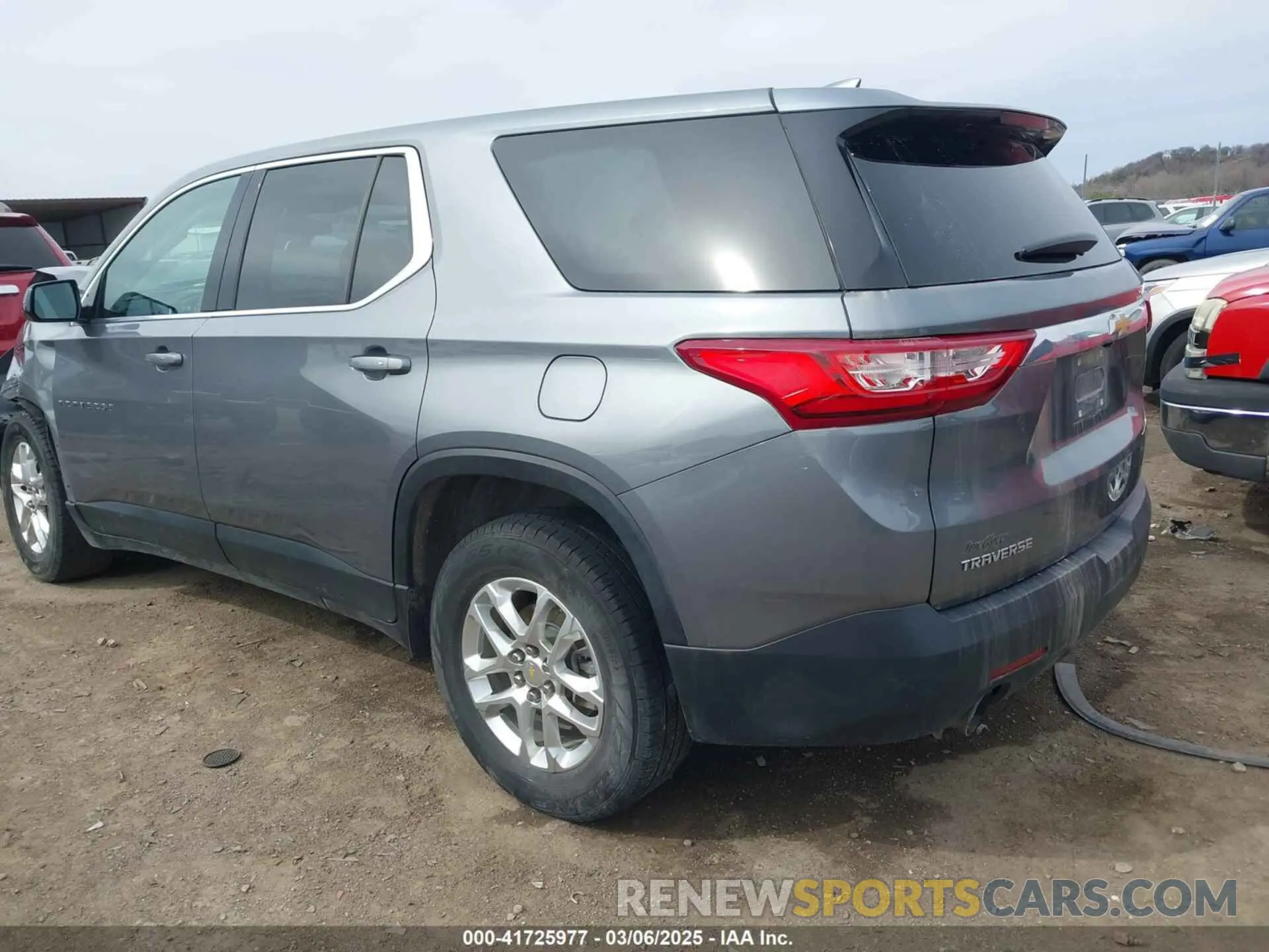 3 Photograph of a damaged car 1GNERFKW0LJ115378 CHEVROLET TRAVERSE 2020