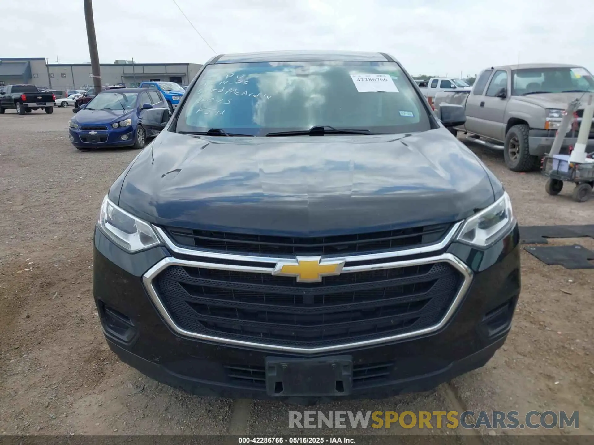 12 Photograph of a damaged car 1GNERFKW0LJ156626 CHEVROLET TRAVERSE 2020