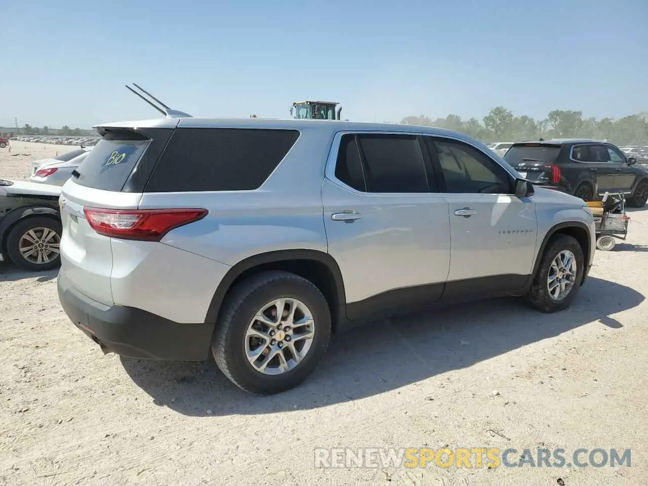 3 Фотография поврежденного автомобиля 1GNERFKW0LJ269928 CHEVROLET TRAVERSE 2020