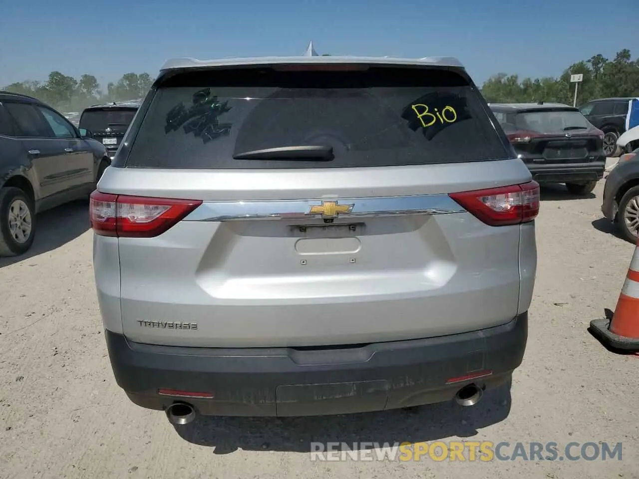 6 Фотография поврежденного автомобиля 1GNERFKW0LJ269928 CHEVROLET TRAVERSE 2020