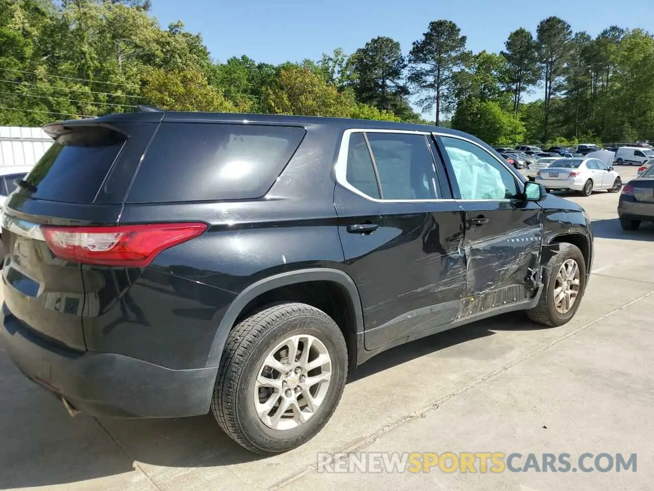 3 Photograph of a damaged car 1GNERFKW1LJ110657 CHEVROLET TRAVERSE 2020