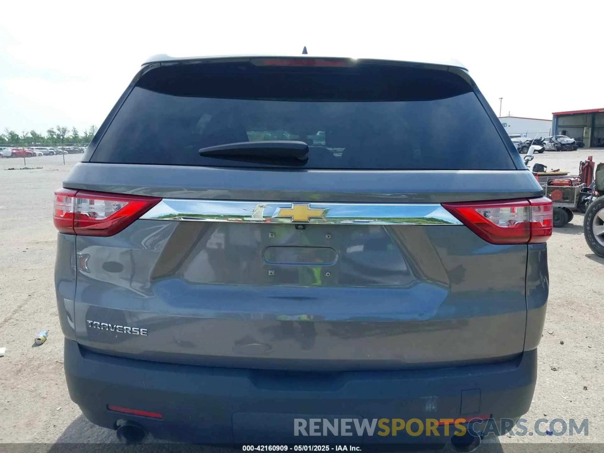 16 Photograph of a damaged car 1GNERFKW1LJ189439 CHEVROLET TRAVERSE 2020
