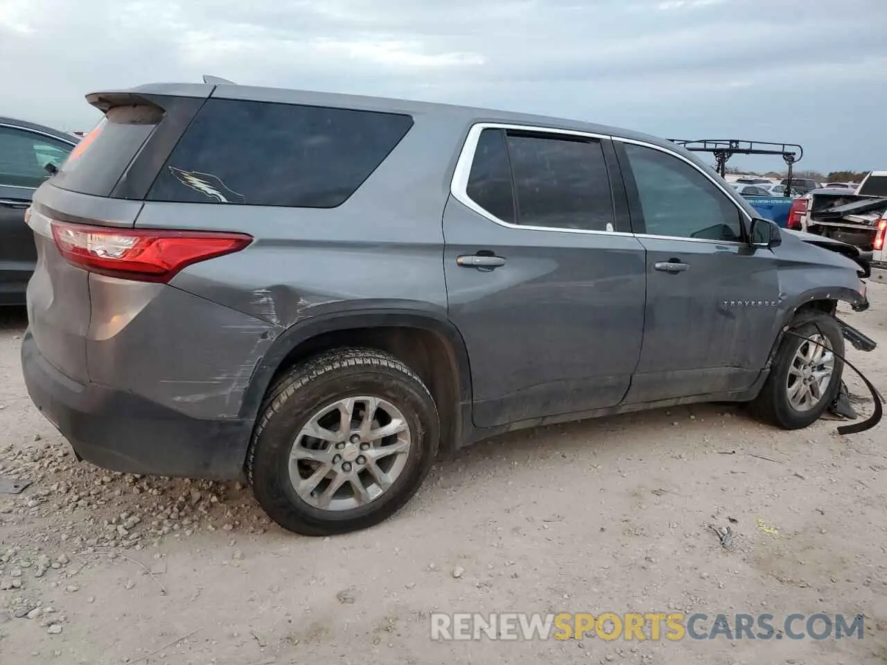 3 Photograph of a damaged car 1GNERFKW2LJ145630 CHEVROLET TRAVERSE 2020