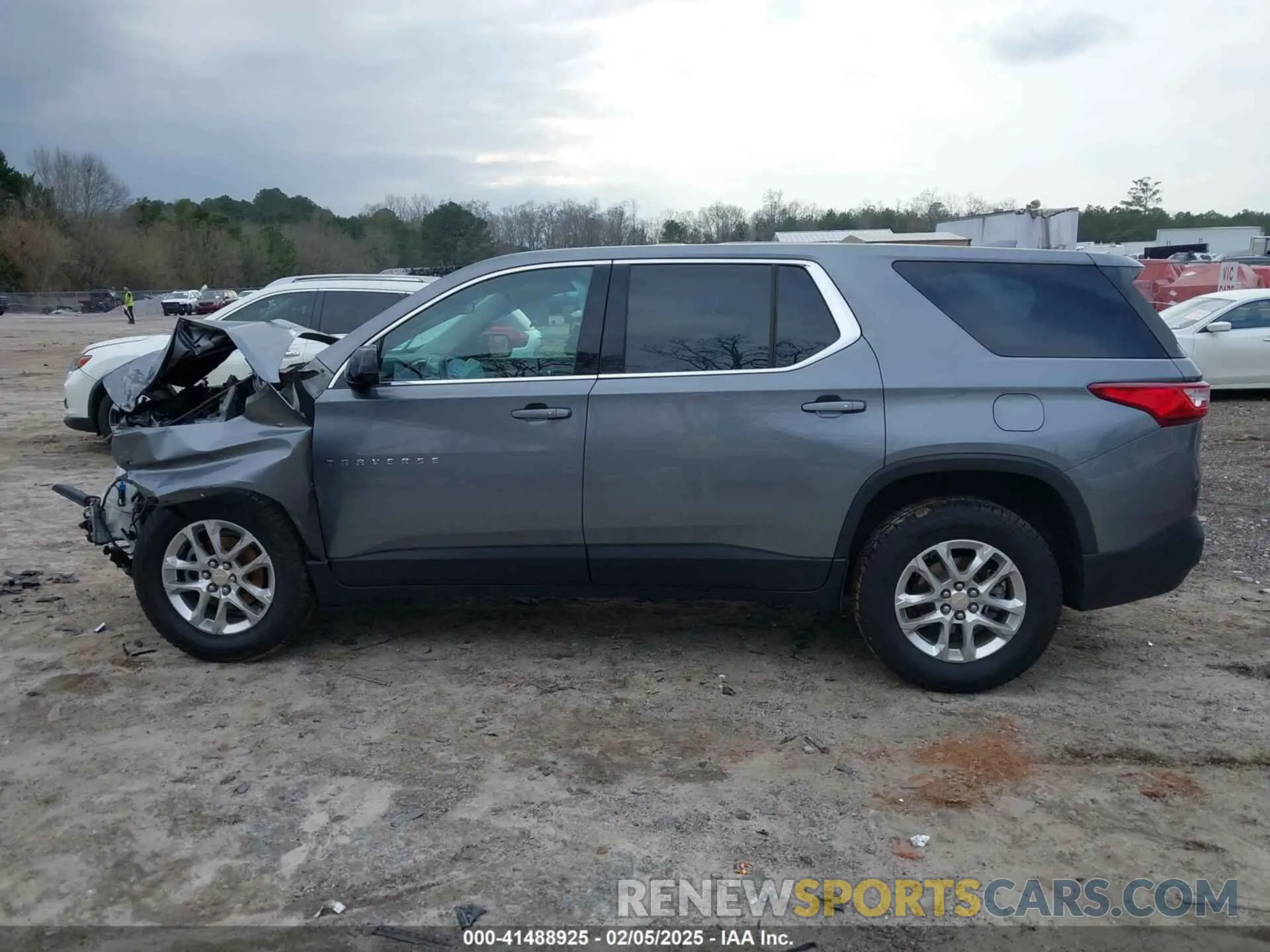 15 Photograph of a damaged car 1GNERFKW2LJ201646 CHEVROLET TRAVERSE 2020