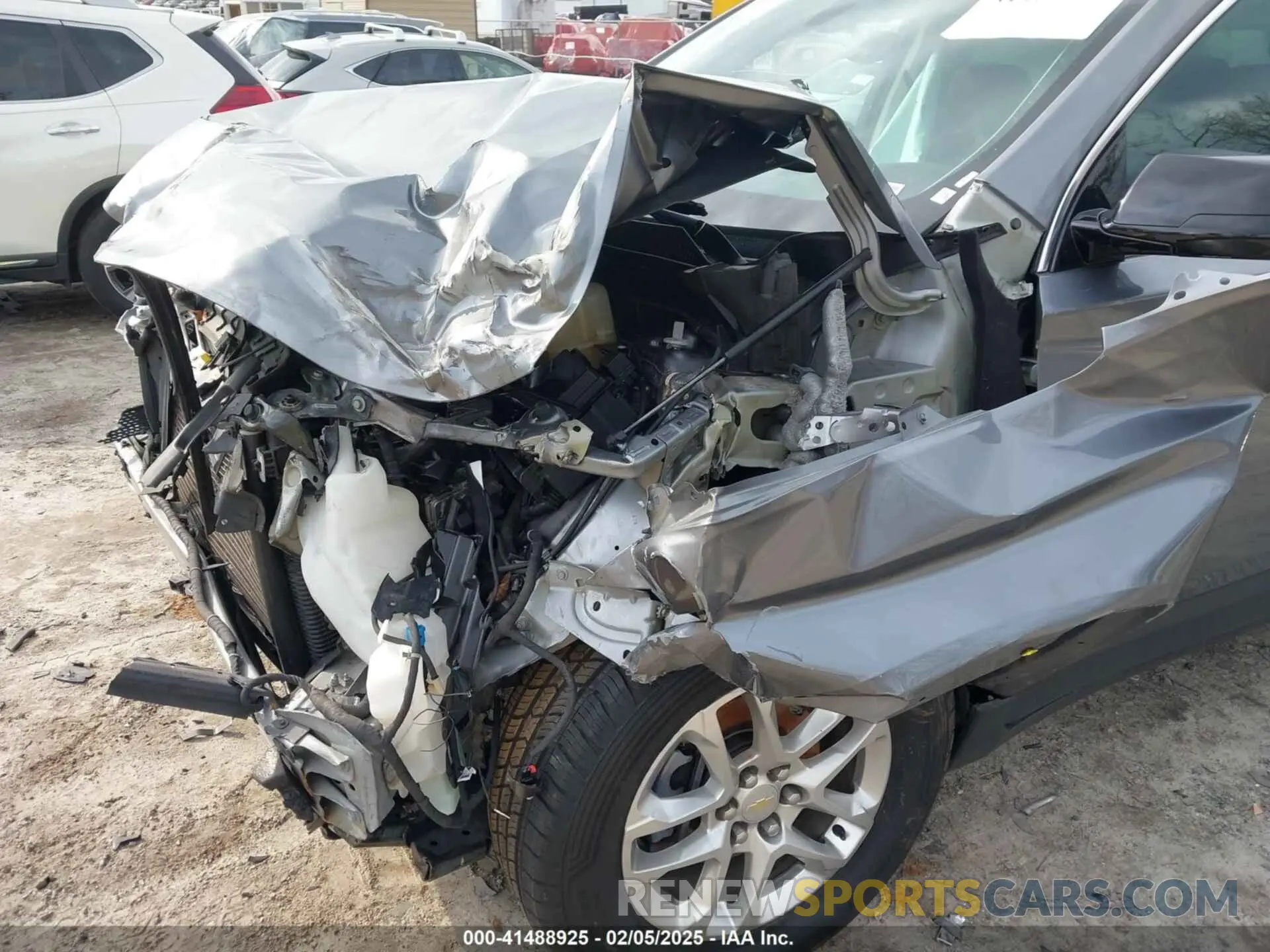 6 Photograph of a damaged car 1GNERFKW2LJ201646 CHEVROLET TRAVERSE 2020