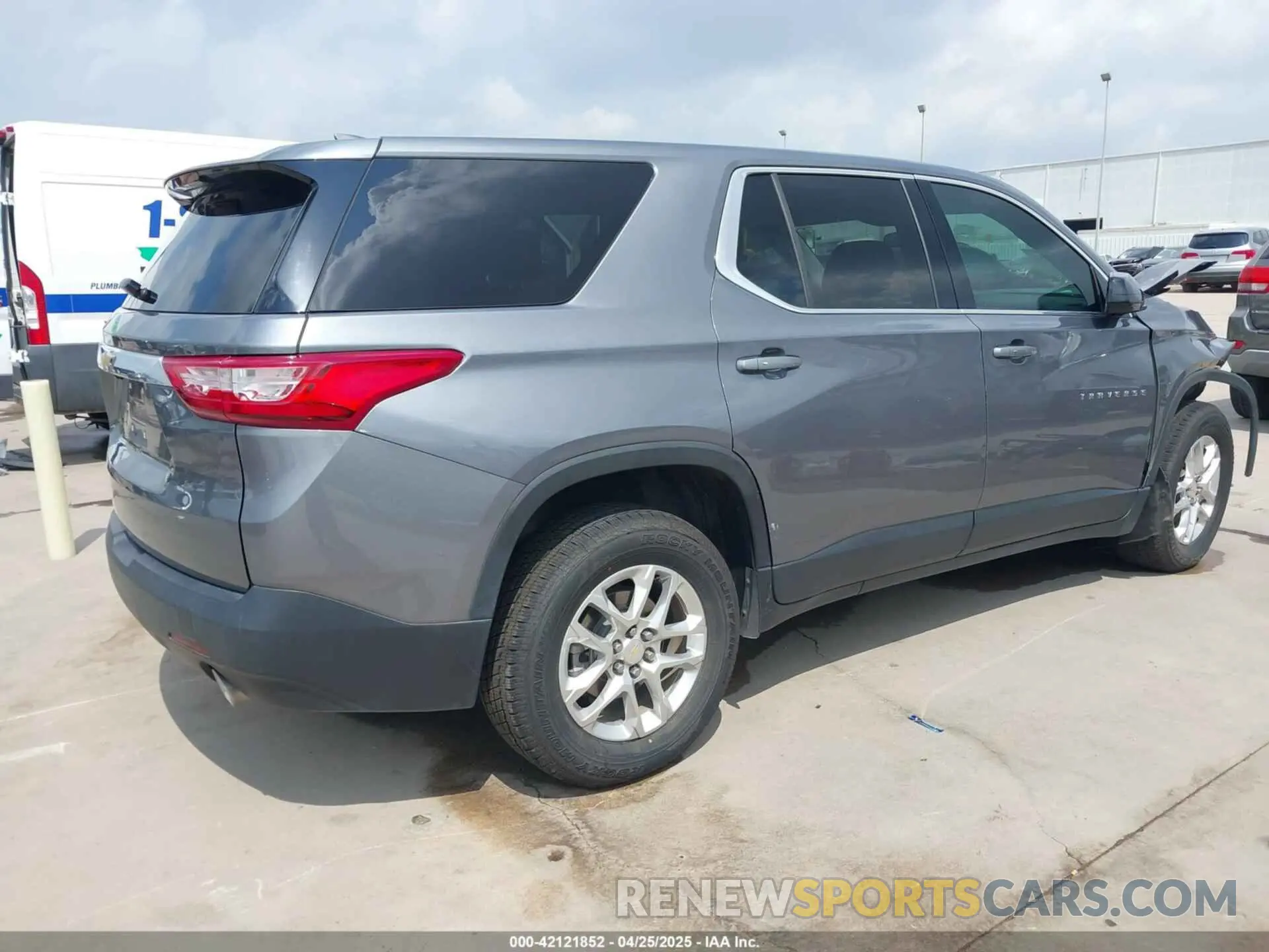 4 Фотография поврежденного автомобиля 1GNERFKW2LJ214154 CHEVROLET TRAVERSE 2020