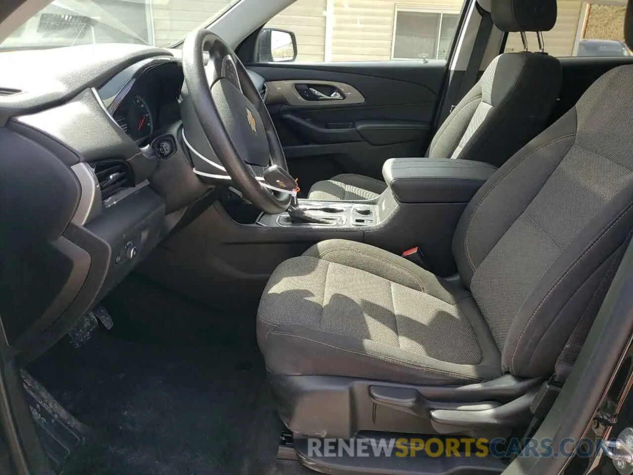 7 Photograph of a damaged car 1GNERFKW2LJ246733 CHEVROLET TRAVERSE 2020