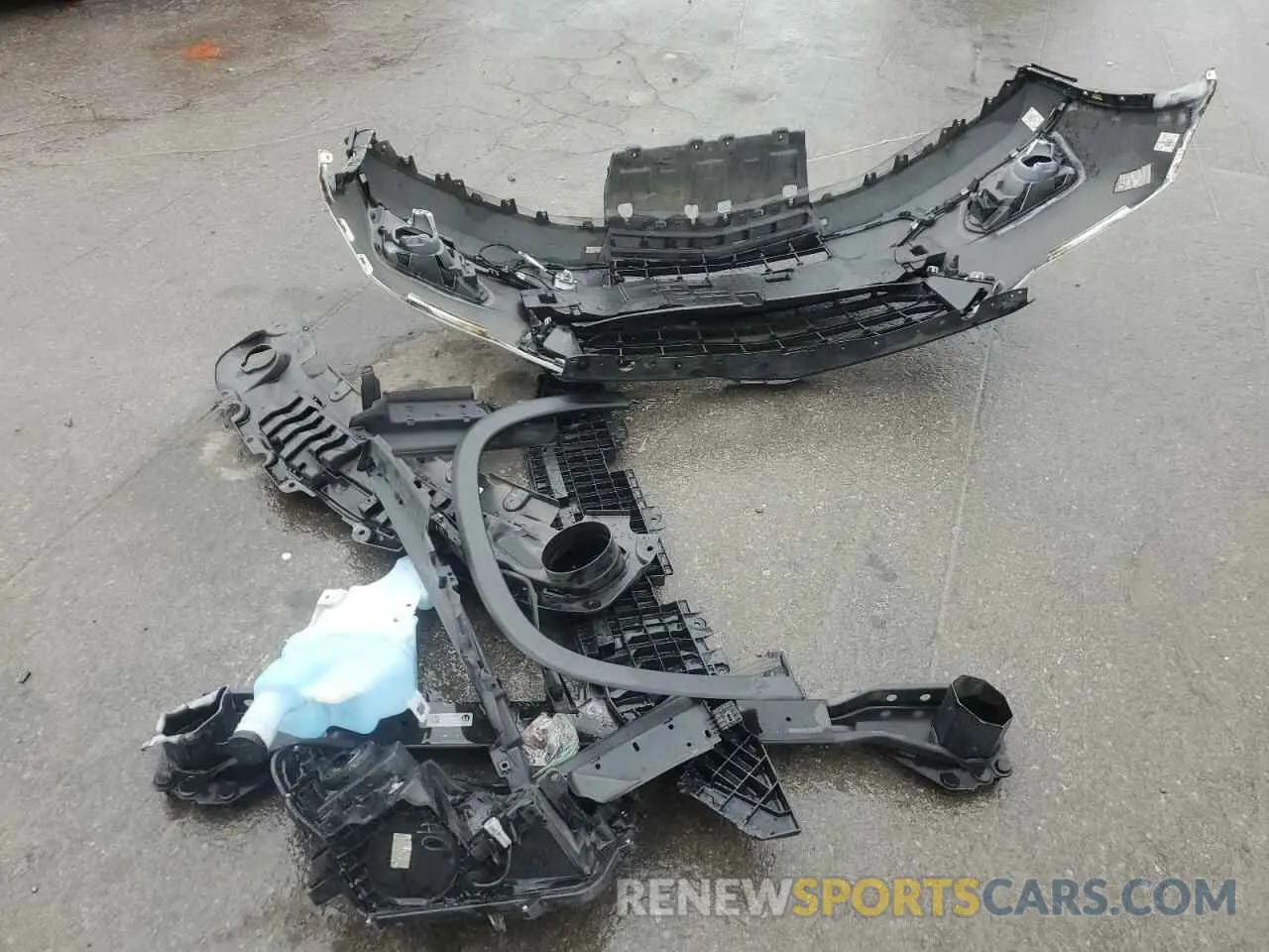13 Photograph of a damaged car 1GNERFKW3LJ123216 CHEVROLET TRAVERSE 2020