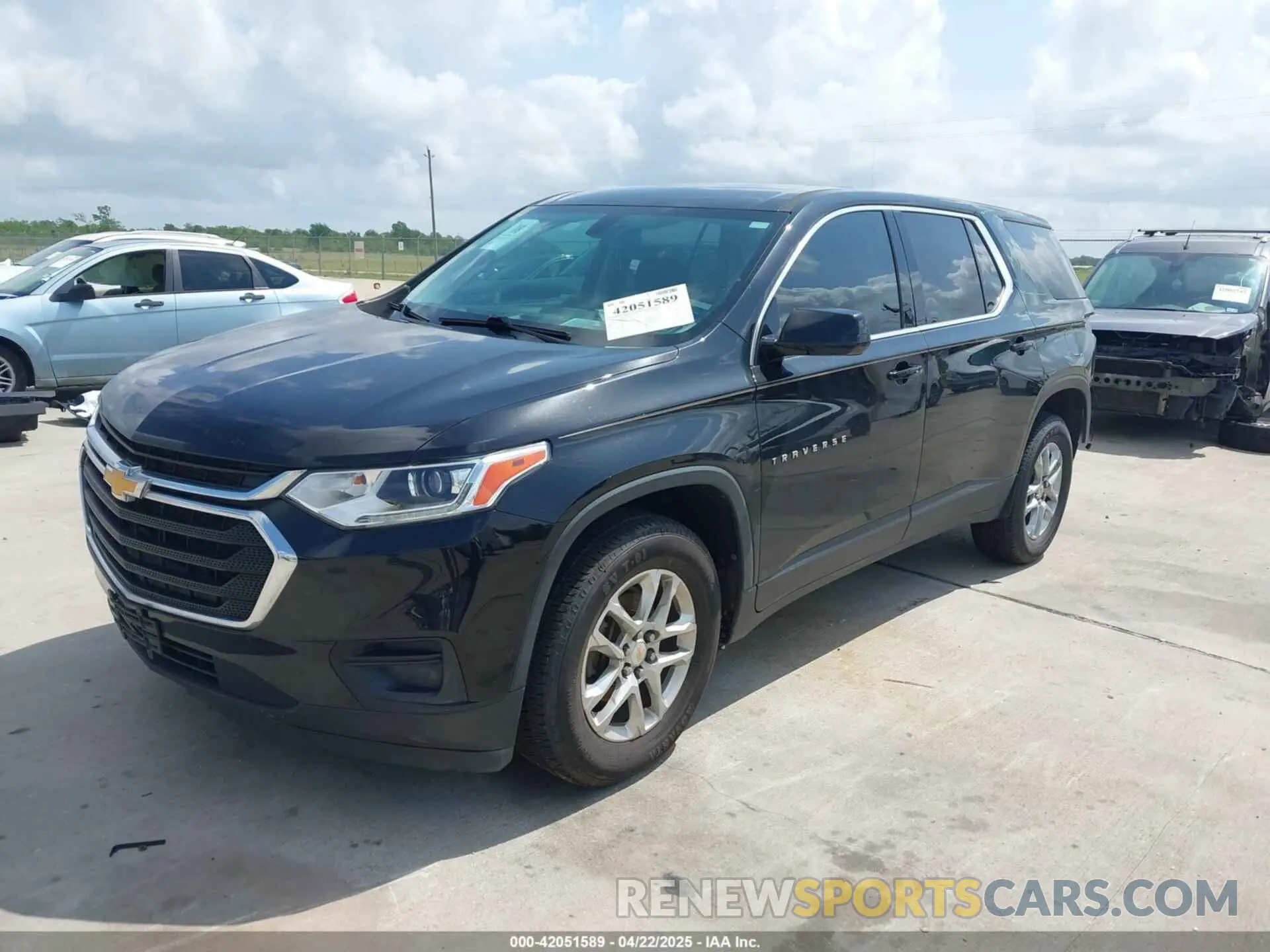 2 Photograph of a damaged car 1GNERFKW3LJ202434 CHEVROLET TRAVERSE 2020