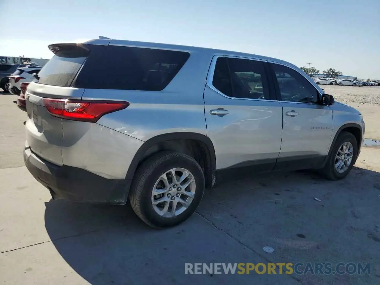 3 Фотография поврежденного автомобиля 1GNERFKW5LJ299474 CHEVROLET TRAVERSE 2020