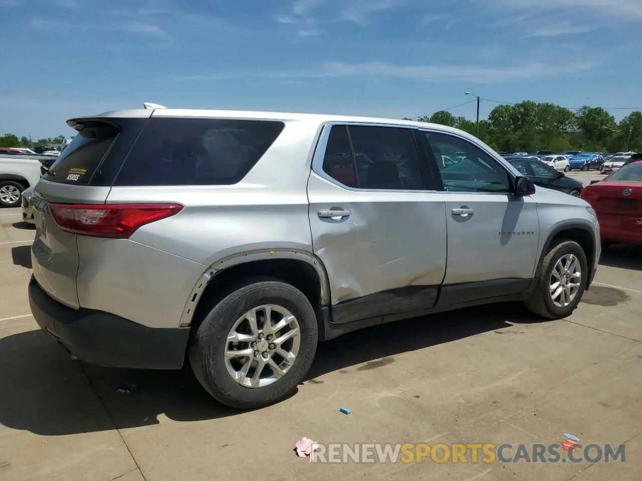 3 Photograph of a damaged car 1GNERFKW6LJ142780 CHEVROLET TRAVERSE 2020