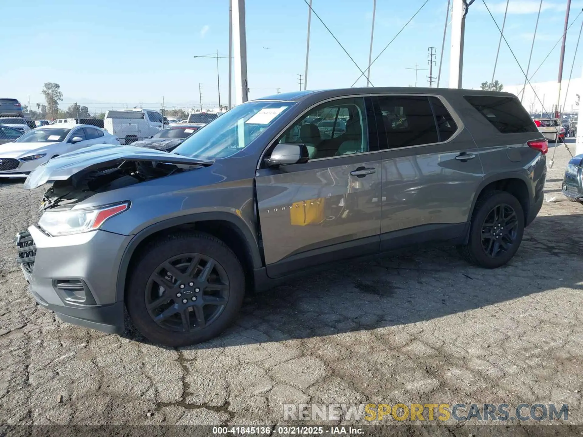 2 Фотография поврежденного автомобиля 1GNERFKW6LJ207966 CHEVROLET TRAVERSE 2020
