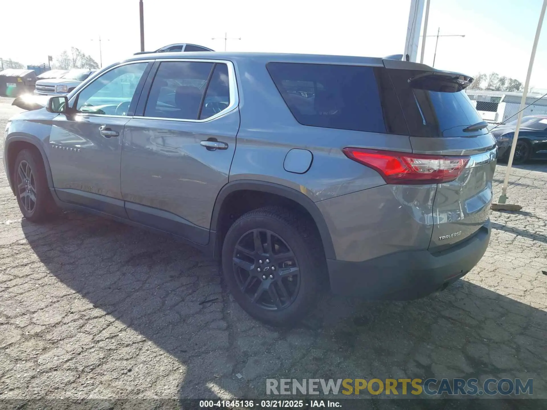 3 Фотография поврежденного автомобиля 1GNERFKW6LJ207966 CHEVROLET TRAVERSE 2020