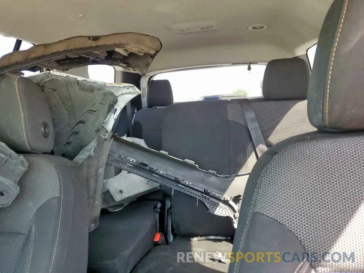 10 Фотография поврежденного автомобиля 1GNERFKW6LJ252776 CHEVROLET TRAVERSE 2020
