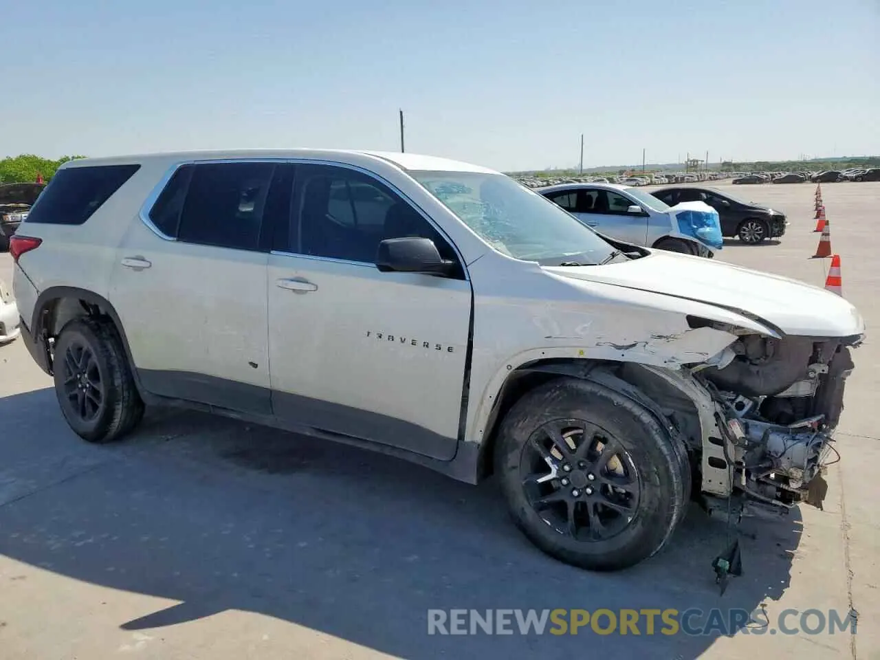 4 Фотография поврежденного автомобиля 1GNERFKW6LJ252776 CHEVROLET TRAVERSE 2020