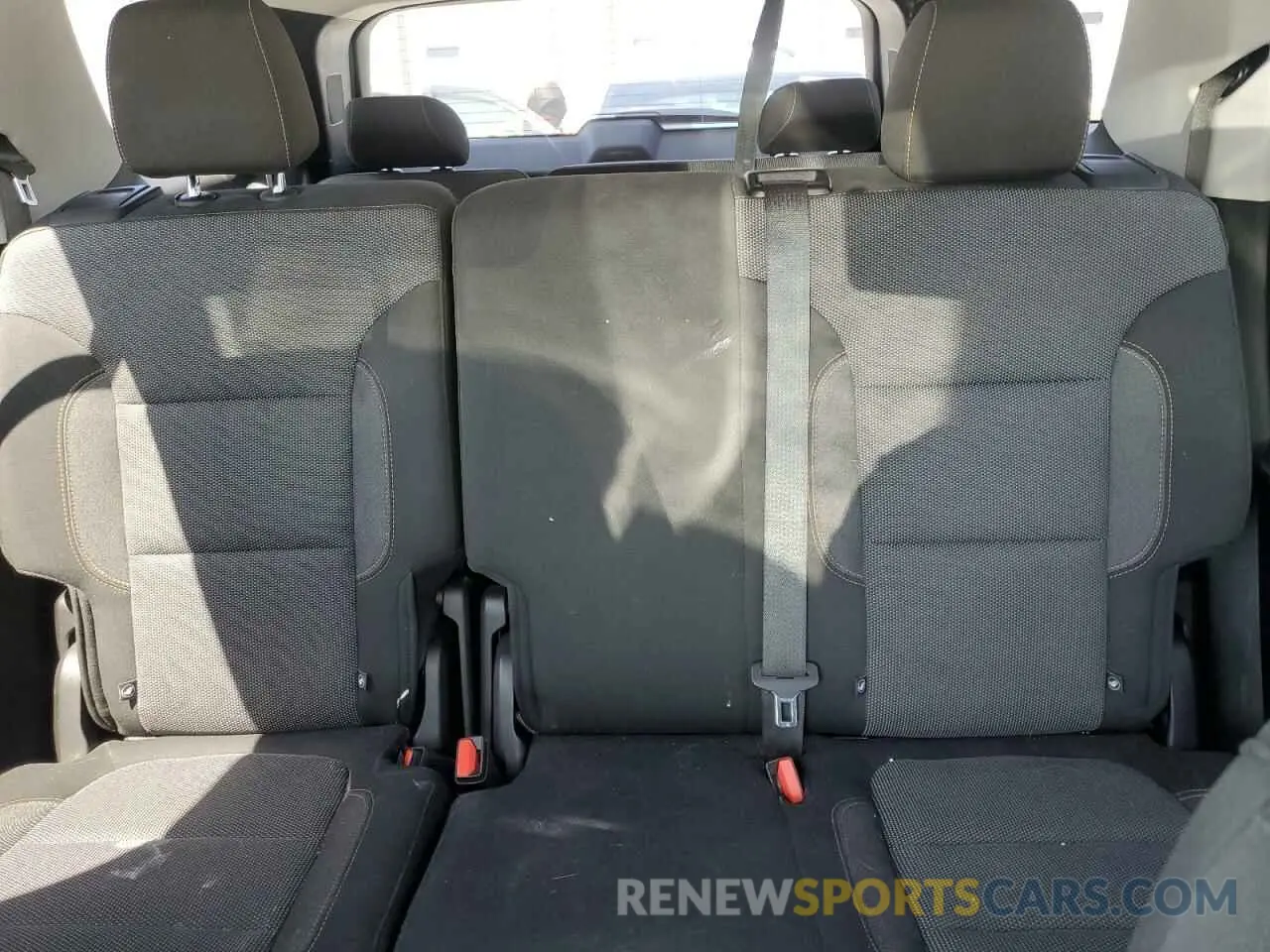 10 Photograph of a damaged car 1GNERFKW6LJ267181 CHEVROLET TRAVERSE 2020