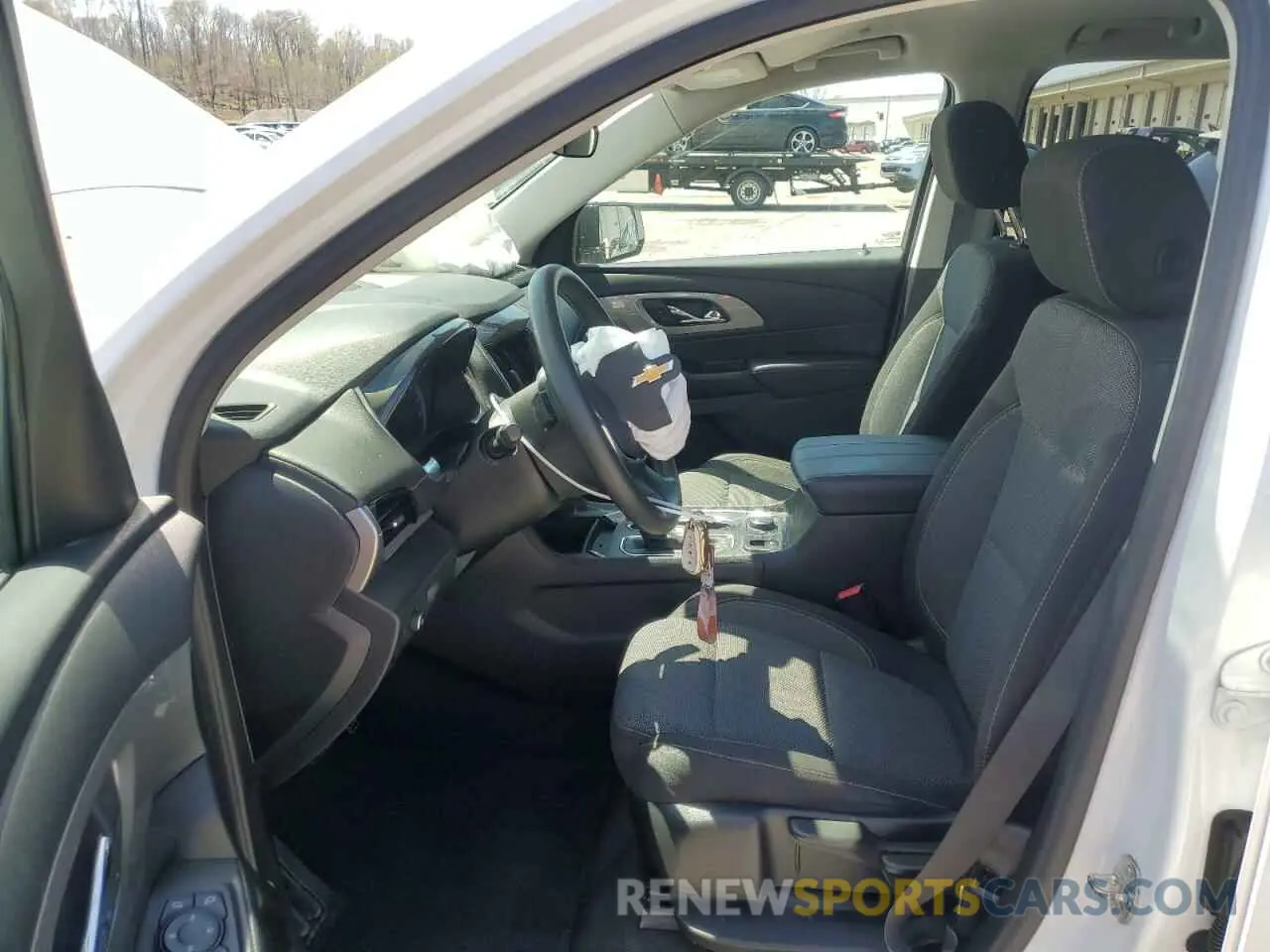 7 Photograph of a damaged car 1GNERFKW6LJ267181 CHEVROLET TRAVERSE 2020