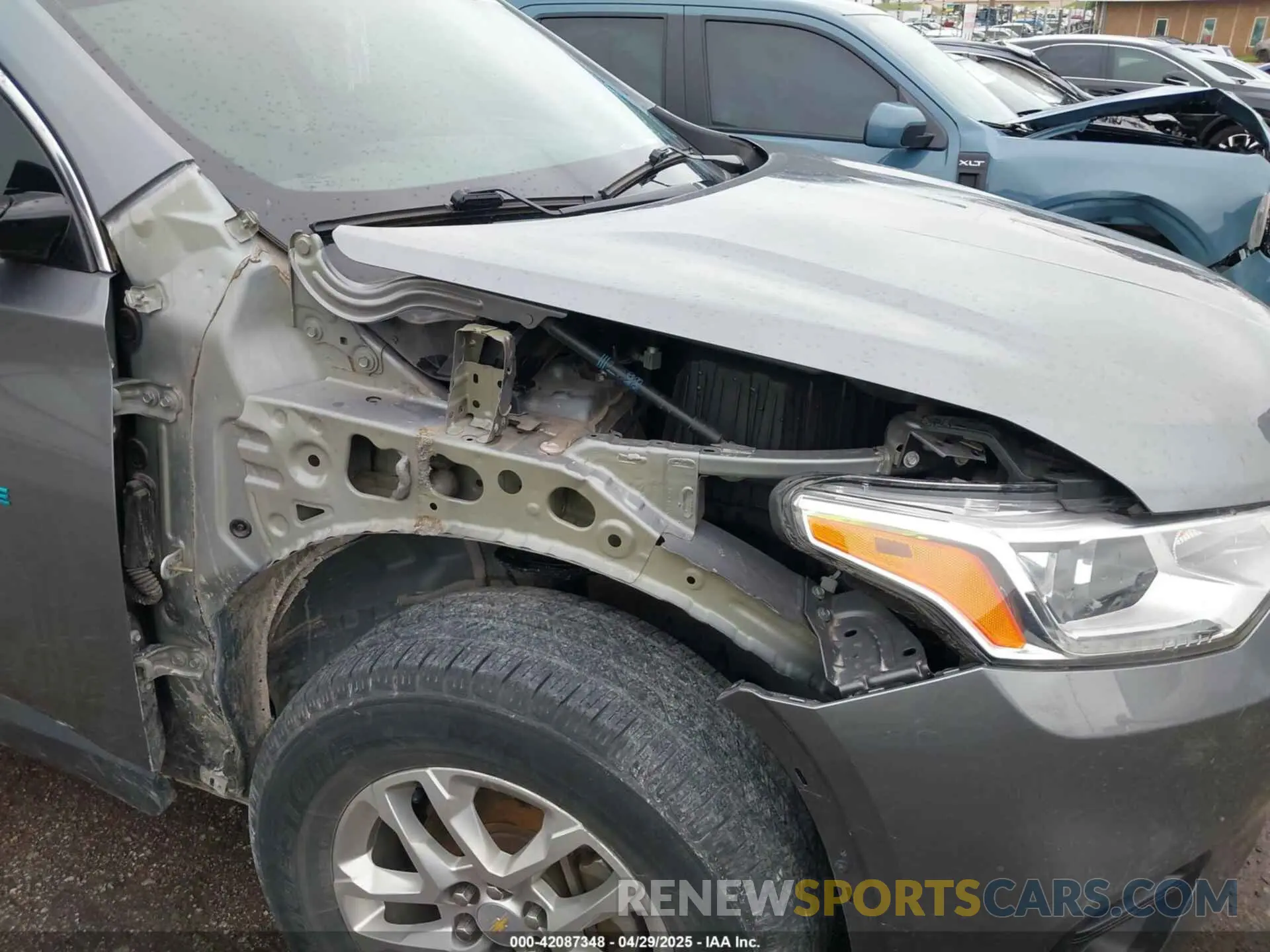 6 Фотография поврежденного автомобиля 1GNERFKW8LJ185193 CHEVROLET TRAVERSE 2020