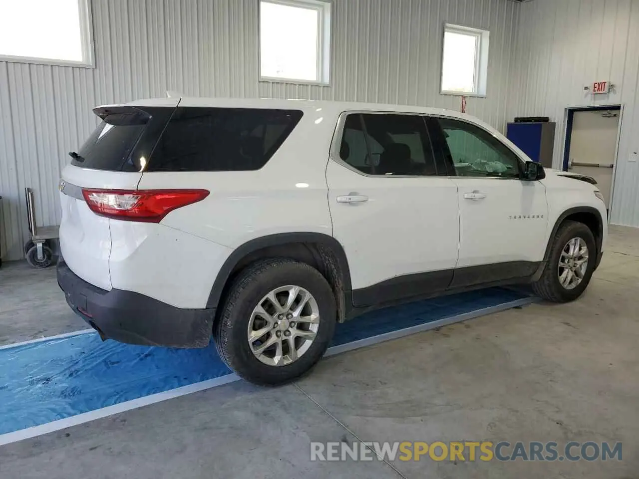3 Фотография поврежденного автомобиля 1GNERFKW8LJ314419 CHEVROLET TRAVERSE 2020
