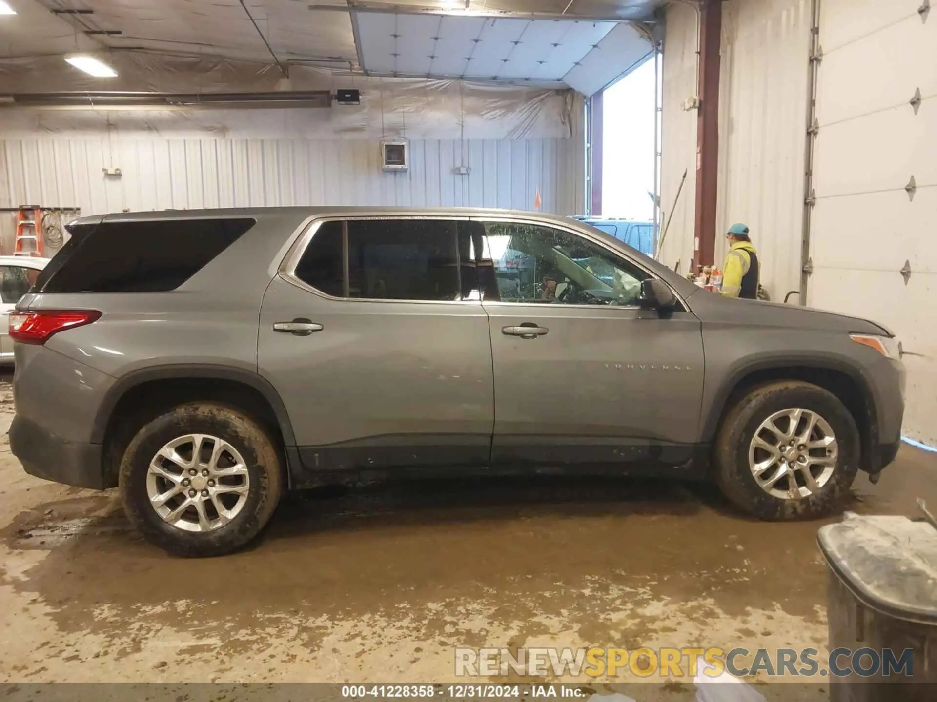 13 Photograph of a damaged car 1GNERFKW9LJ261715 CHEVROLET TRAVERSE 2020