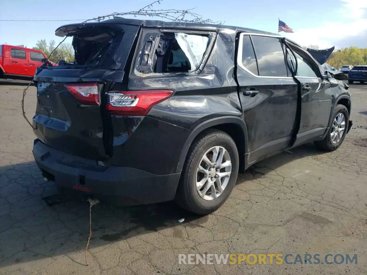 3 Photograph of a damaged car 1GNERFKWXLJ120202 CHEVROLET TRAVERSE 2020