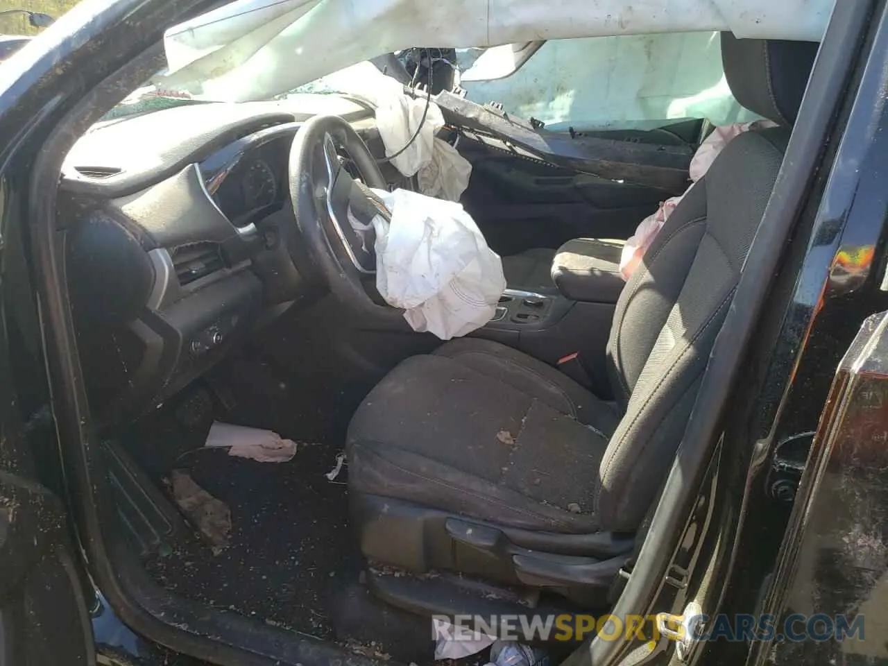 7 Photograph of a damaged car 1GNERFKWXLJ120202 CHEVROLET TRAVERSE 2020