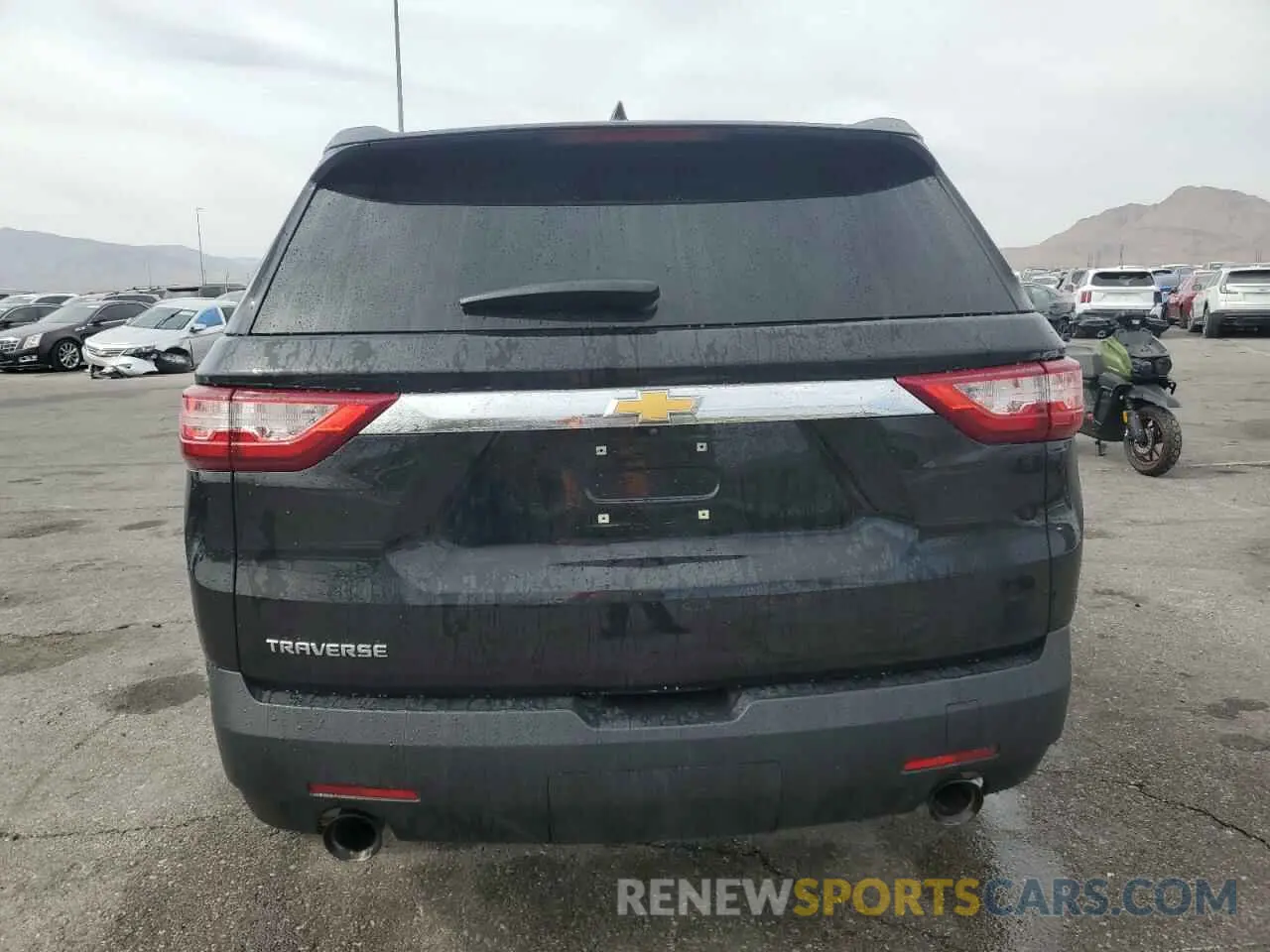 6 Photograph of a damaged car 1GNERFKWXLJ257852 CHEVROLET TRAVERSE 2020