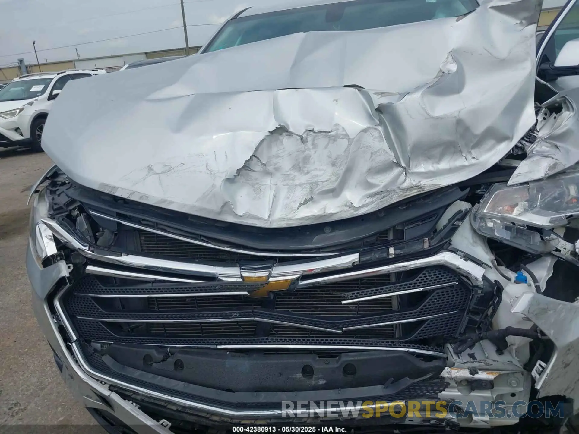10 Photograph of a damaged car 1GNERGKW0LJ101728 CHEVROLET TRAVERSE 2020