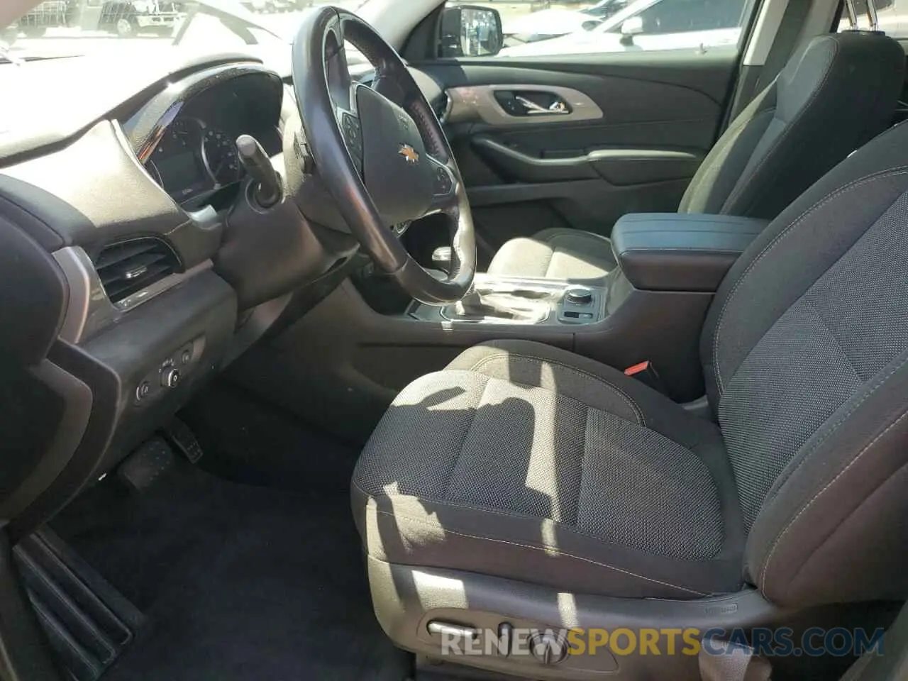 7 Фотография поврежденного автомобиля 1GNERGKW0LJ258644 CHEVROLET TRAVERSE 2020