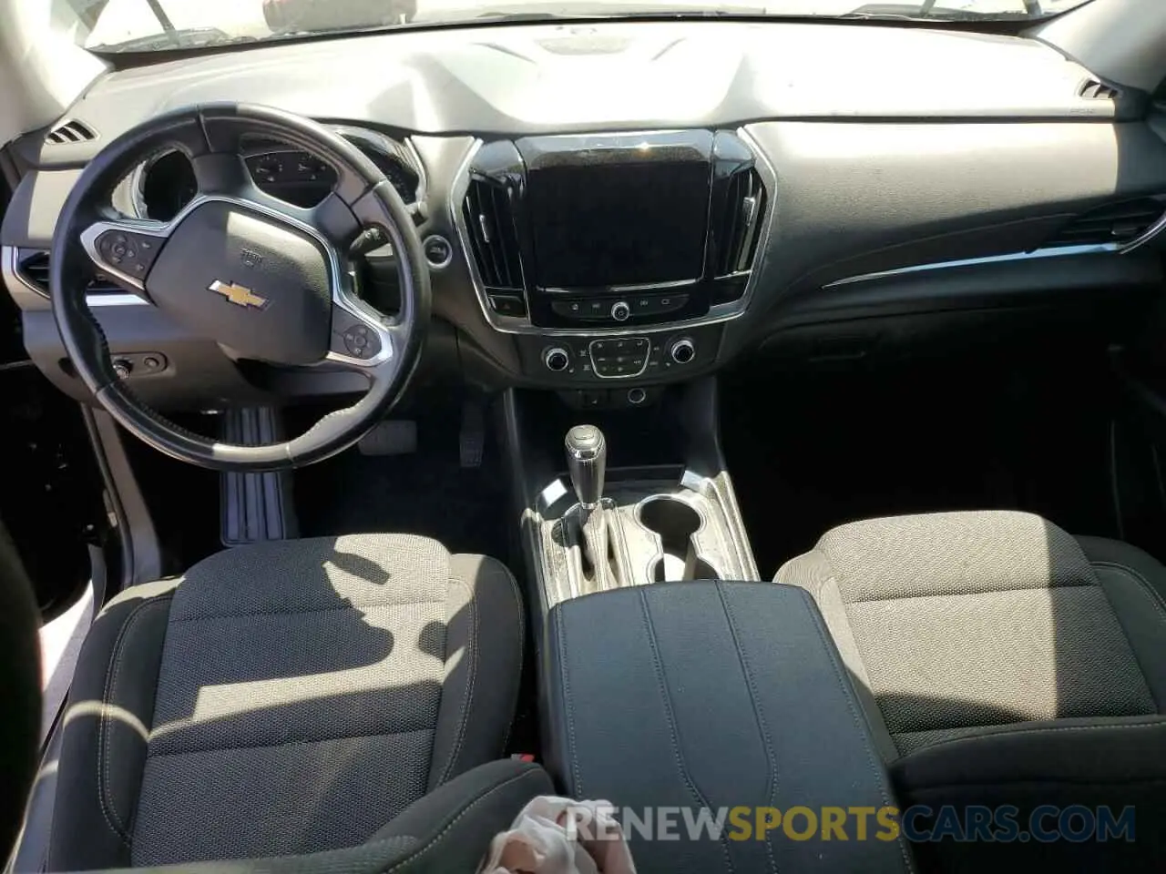 8 Фотография поврежденного автомобиля 1GNERGKW0LJ258644 CHEVROLET TRAVERSE 2020