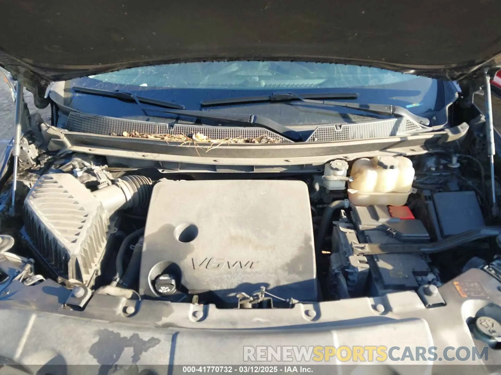 10 Photograph of a damaged car 1GNERGKW0LJ315991 CHEVROLET TRAVERSE 2020