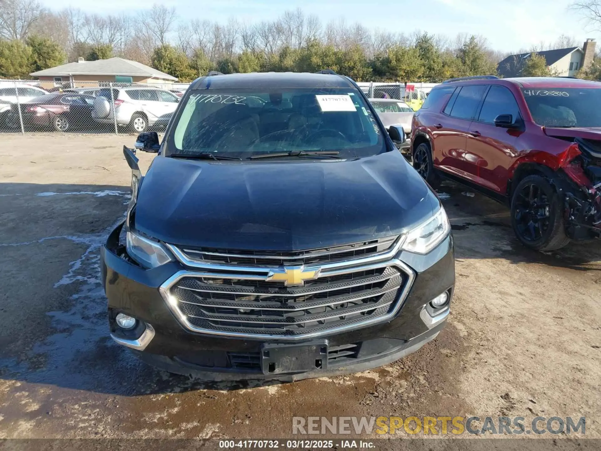 12 Photograph of a damaged car 1GNERGKW0LJ315991 CHEVROLET TRAVERSE 2020