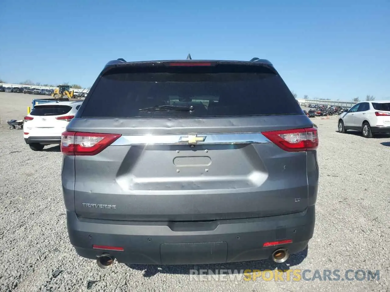 6 Photograph of a damaged car 1GNERGKW0LJ317868 CHEVROLET TRAVERSE 2020