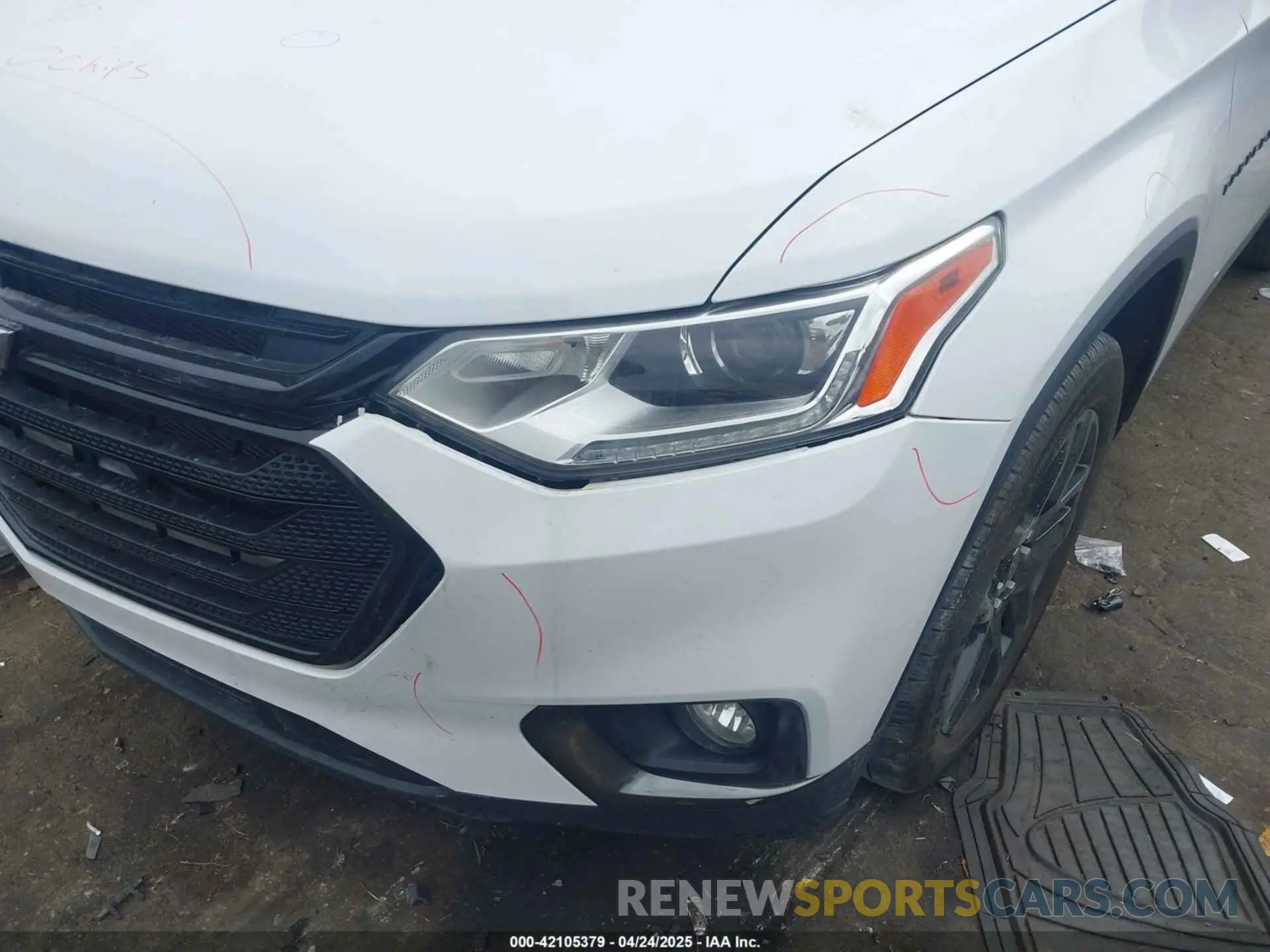 6 Photograph of a damaged car 1GNERGKW0LJ323959 CHEVROLET TRAVERSE 2020